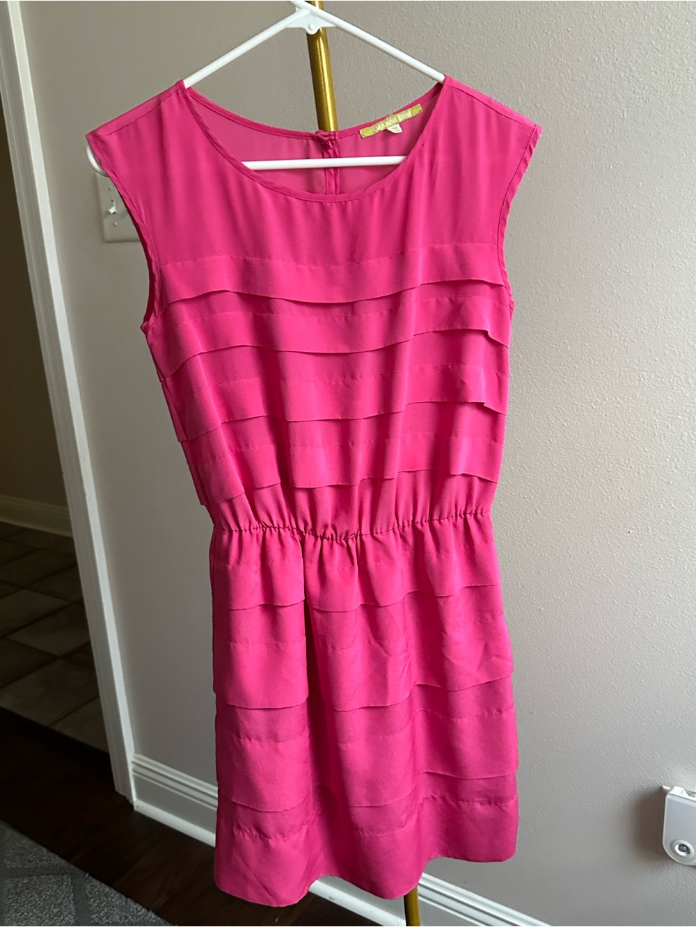 Gianni Bini Bright Pink Tiered Ruffle Sleeveless Dress